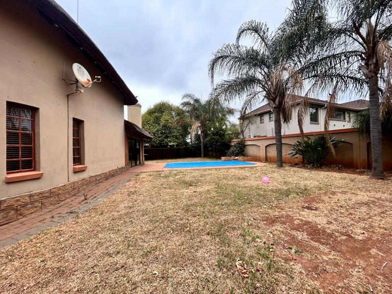 To Let 4 Bedroom Property for Rent in Melodie North West